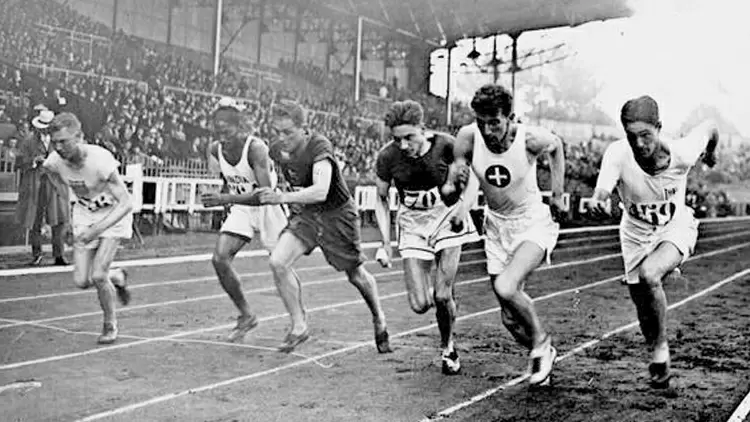 Which of the following seemingly weird events has actually appeared in the Olympics?