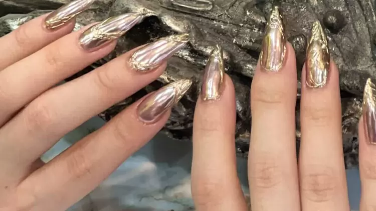 These manicures are all about the metallic shine and techy vibes. 