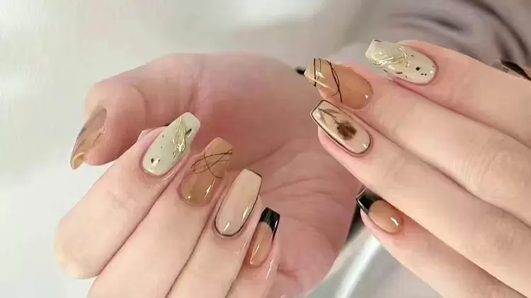 Bright colors and gentle lines define these manicures. 