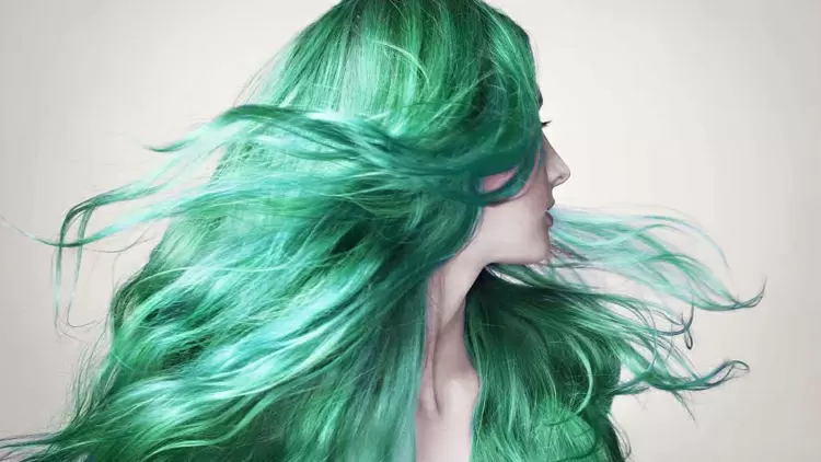 Green hair 