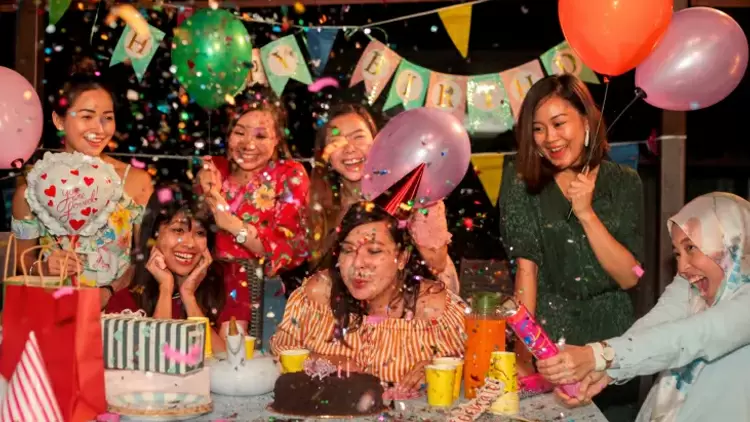 At a friend's birthday party, if you're invited to speak, what would you do?