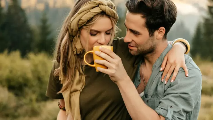 When someone truly cares about me and gives me a lot of warmth and attention, I often feel uneasy and hard to accept it. 