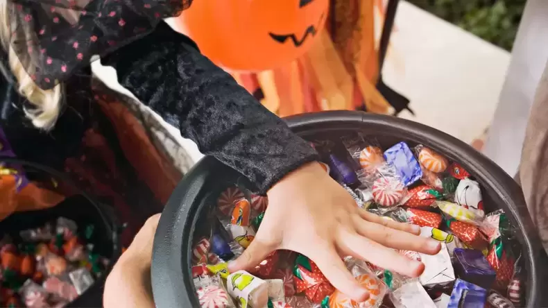 What Kind of Halloween Candy Are You?